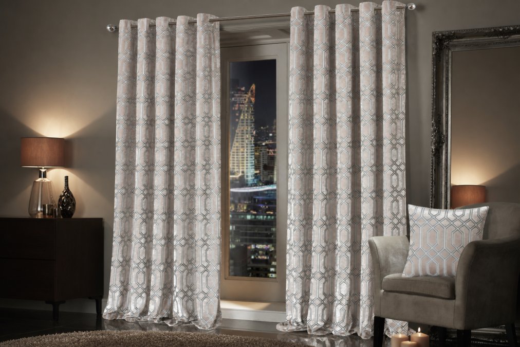 Luxury Blackout Curtains: A 2026 Buying Guide