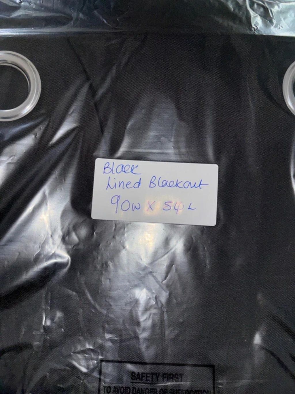 💯 Blackout fully lined Black curtains 90Wx54Lb