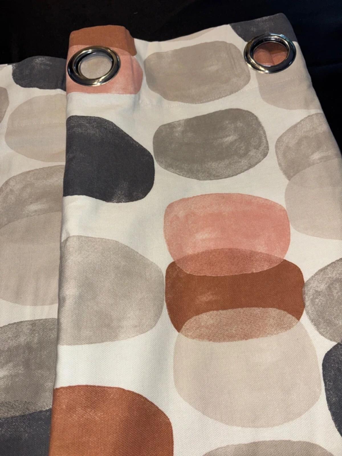 💯 Cotton Fully lined Curtains Pebble Pattern 66Wx72L 2 panels