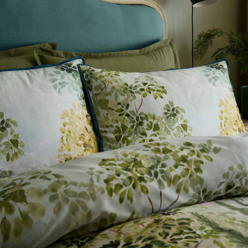 Soiree Hidden Garden Duvet Cover Set in Green