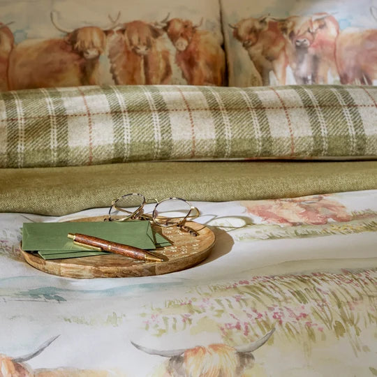 Voyage Maison Highland Cattle 100% Cotton Reversible Duvet Cover Set Multi-colour