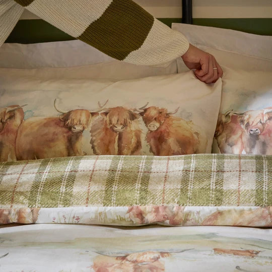 Voyage Maison Highland Cattle 100% Cotton Reversible Duvet Cover Set Multi-colour