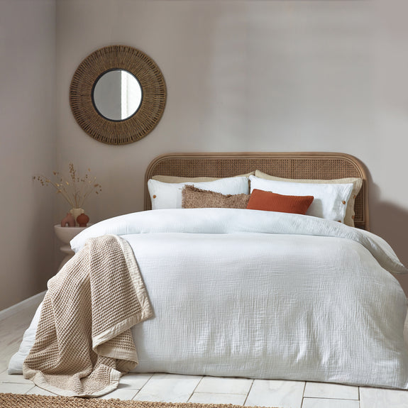 Lark Muslin 100% Cotton Duvet set in White