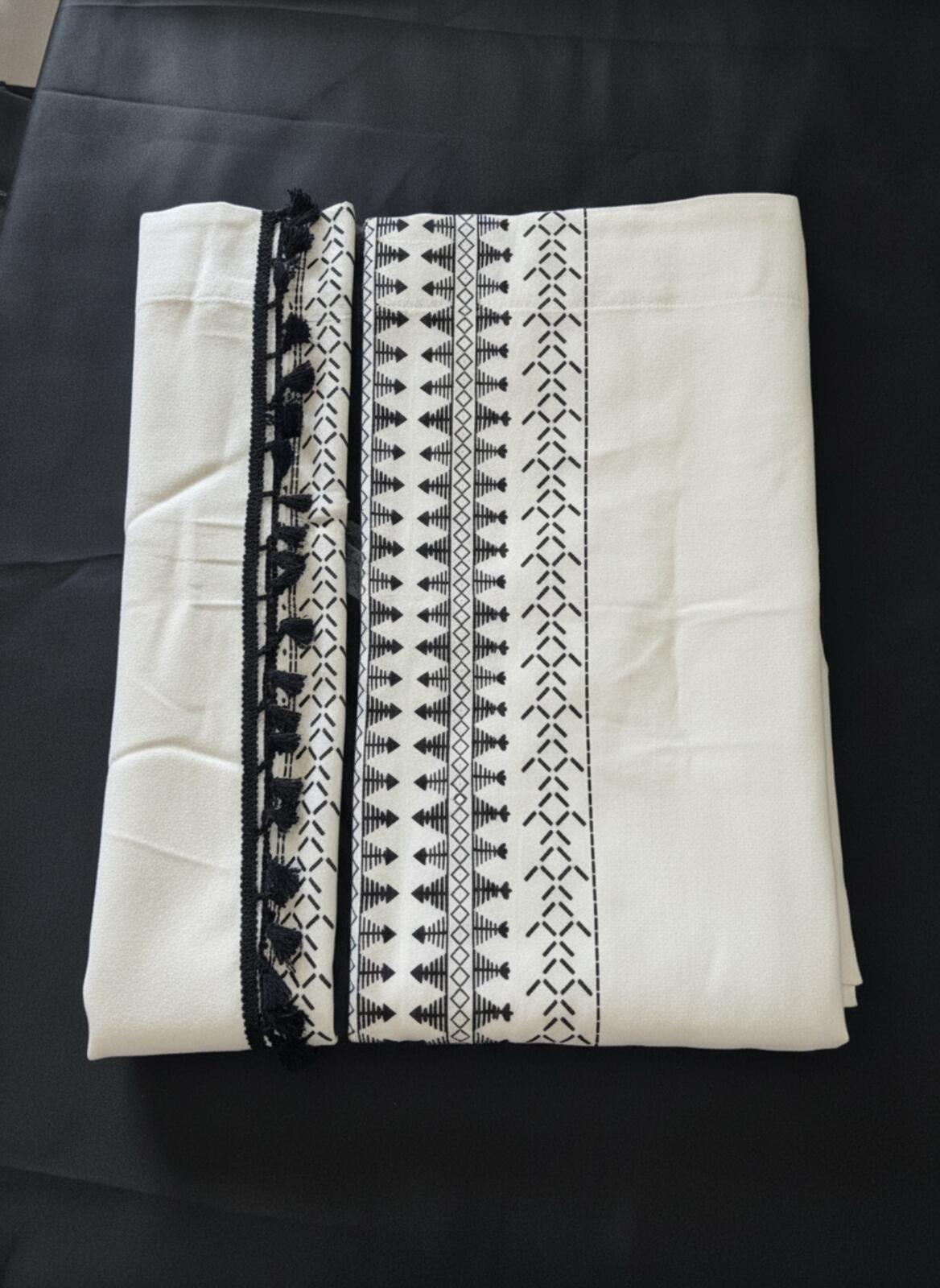 💯 cotton Geometric Pattern with Tassels – Black & Cream  each panel 150x160cm