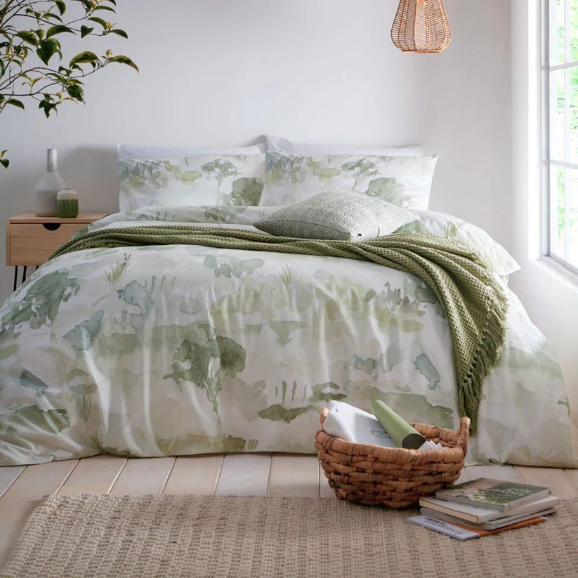 Edale Duvet Cover Set in Green King Size