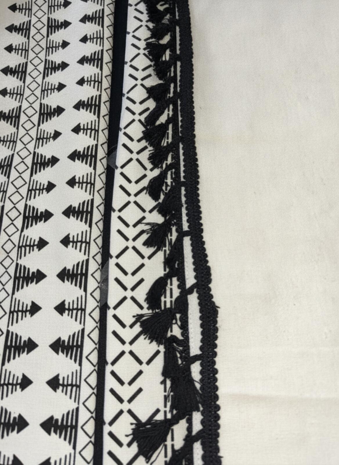 💯 cotton Geometric Pattern with Tassels – Black & Cream  each panel 150x160cm